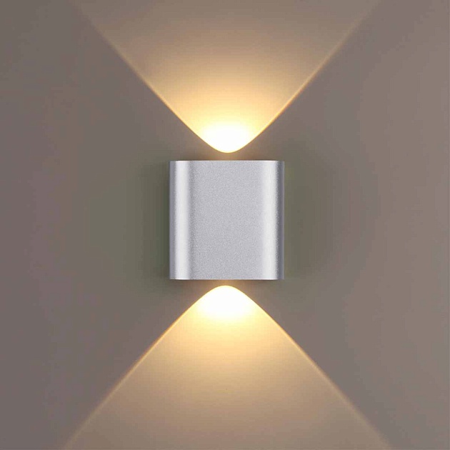 Настенный светодиодный светильник Odeon Light Hightech Magnum 4213/2WL Фото № 2