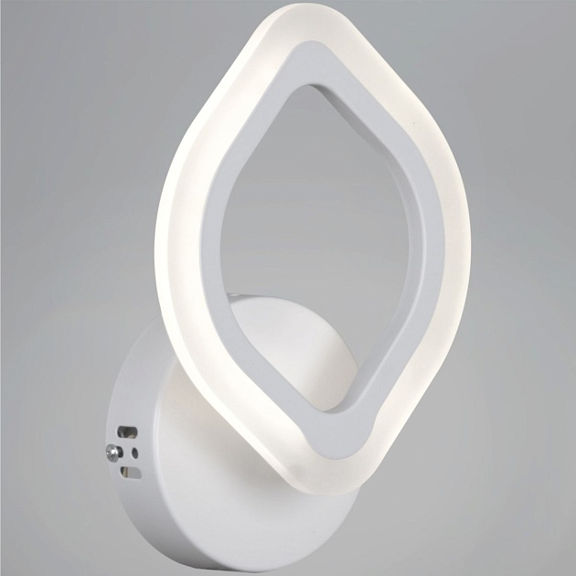 Бра Reluce 02301-0.2-01 WH изображение 6 Бра Reluce 02301-0.2-01 WH Фото № 6