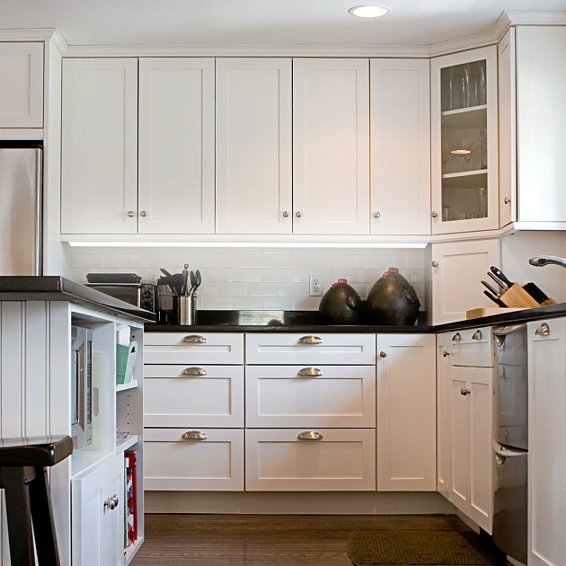 Профиль угловой накладной с рассеивателем серебро 2м. Apeyron 08-03 Фото № 8