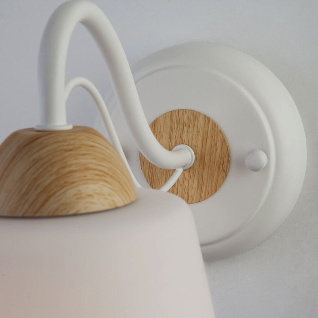 Бра Eurosvet Betty 70062/1 белый Фото № 3