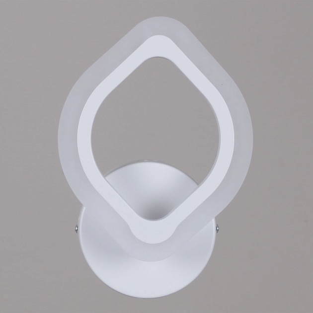 Бра Reluce 02301-0.2-01 WH изображение 3 Бра Reluce 02301-0.2-01 WH Фото № 3