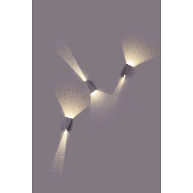 Настенный светодиодный светильник Crystal Lux CLT 225W WH Фото № 2