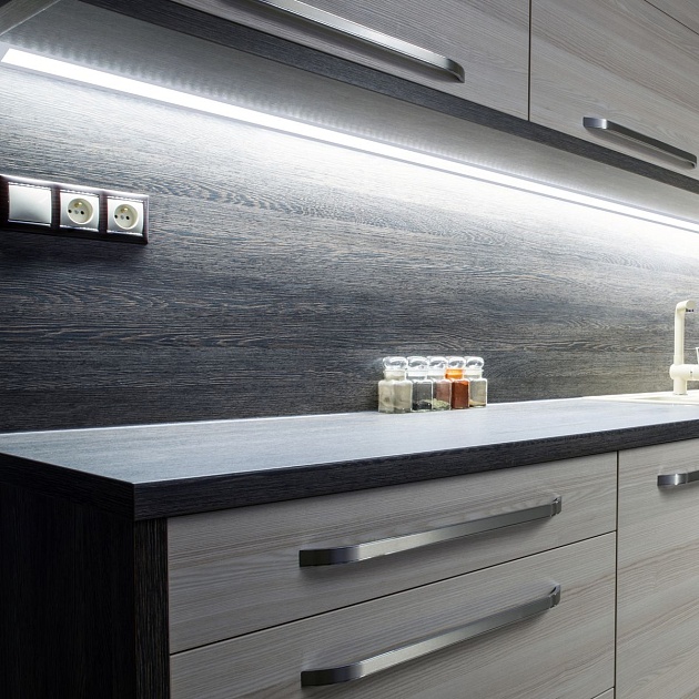 Профиль угловой накладной с рассеивателем черный 2м. Apeyron 08-03-Ч Фото № 6